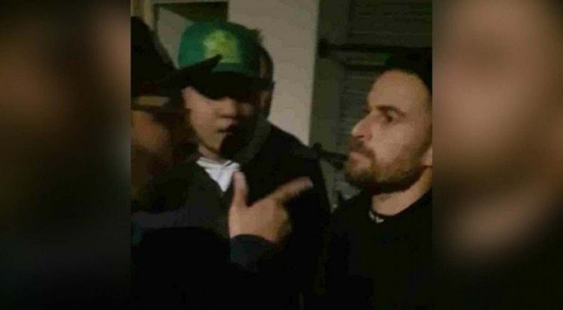 Lucas Lima foi flagrado por torcedores em festa clandestina. 