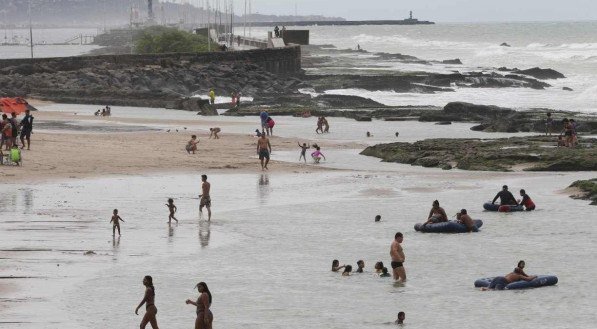 Buraco da Velha, no Pina, Zona Sul do Recife no dia 26 de junho