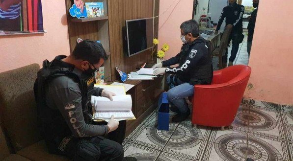 Prefeito de cidade do Grande Recife é afastado do cargo em operação da Polícia Civil que mira suposta corrupção