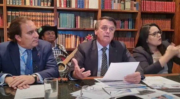 'Hoje na CPI foi bonito', diz Bolsonaro após depoimento de Dominguetti, que denunciou propina na compra de vacina