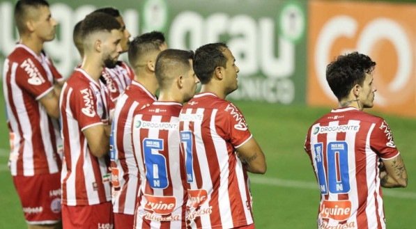 Lances do jogo de futebol N&aacute;utico X Oper&aacute;rio, v&aacute;lido pelo Brasileir&atilde;o da S&eacute;rie B, no Est&aacute;dio dos Aflitos.