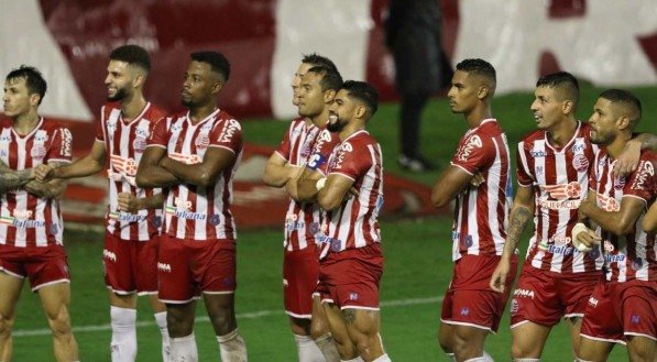 Lances do jogo de futebol N&aacute;utico X Oper&aacute;rio, v&aacute;lido pelo Brasileir&atilde;o da S&eacute;rie B, no Est&aacute;dio dos Aflitos.