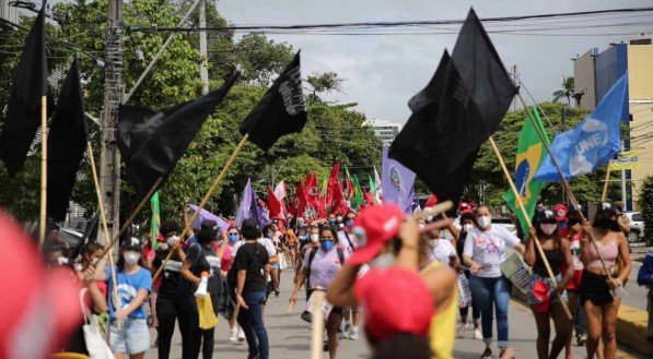 Protesto contra Bolsonaro no Recife