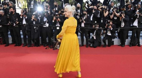 Atriz brit&acirc;nica Helen Mirren em Cannes 2021