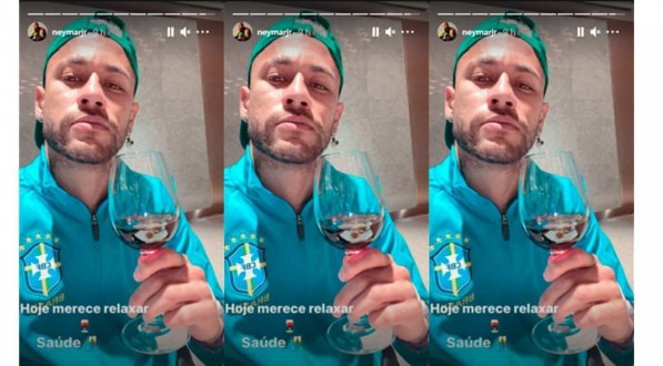 Neymar comemorou tomando uma ta&ccedil;a de vinho