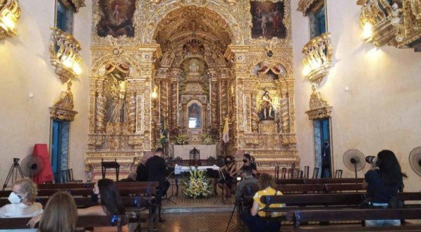 Igreja de Nossa Senhora da Conceição, no Centro do Recife, tem primeira missa após 15 anos 