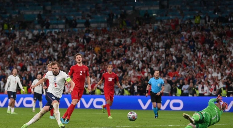 Inglaterra ainda n&atilde;o se garantiu na Copa, ao contr&aacute;rio da Dinamarca