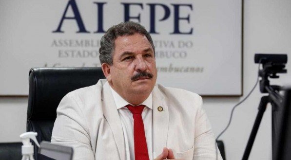 EXCLUSIVO: STF marca julgamento sobre reeleição de Eriberto Medeiros na Assembleia