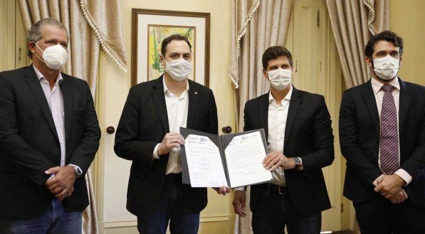 Convênio entre Governo de Pernambuco e Prefeitura do Recife concederá 50 mil títulos de posse de imóveis provenientes de ocupações