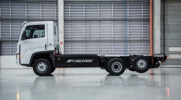 BATERIAS Os sistemas de baterias do e-Delivery s&atilde;o produzidos em Belo Jardim, no Agreste pernambucano, e a Moura tamb&eacute;m atua na linha de produ&ccedil;&atilde;o da Volkswagen.