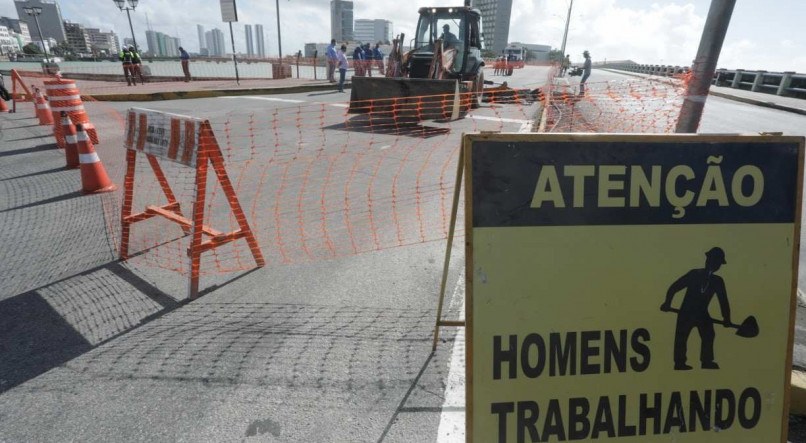 CTTU implantou um novo plano de circulação temporária de entrada e saída do Bairro do Recife. As mudanças afetam todos os veículos e, principalmente, os ônibus