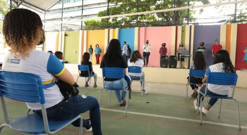 Na rede municipal do Recife, aulas presenciais voltaram em julho deste ano, ap&oacute;s mais de um ano com atividades apenas remotas