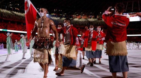Delega&ccedil;&atilde;o de Tonga na cerim&ocirc;nia de abertura dos Jogos Ol&iacute;mpicos de T&oacute;quio 2020