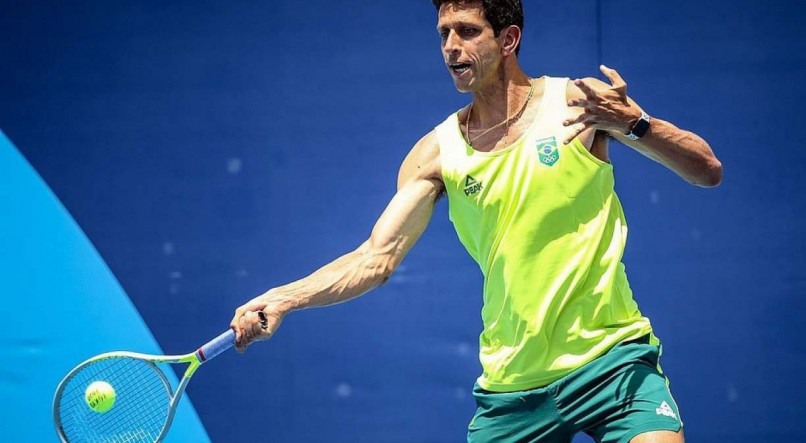 s&eacute;rvio Novak Djokovic esbanjou energia nesta quarta-feira no duelo de duplas mistas contra os brasileiros Luisa Stefani e Marcelo Melo