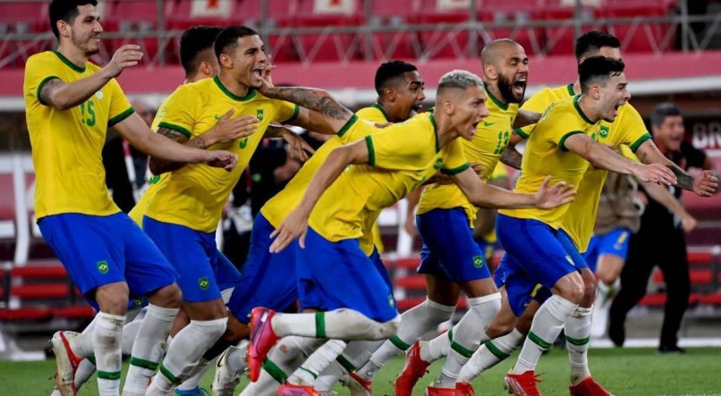 Brasil superou o M&eacute;xico nos p&ecirc;naltis e est&aacute; na final