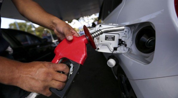 Pre&ccedil;o da gasolina est&aacute; sofrendo constantes altas