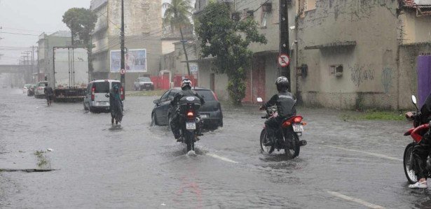 Apac Emite Alerta De Chuvas Fortes Em Pernambuco Veja Regiões Afetadas 