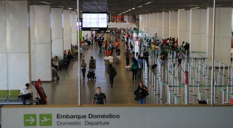 Bomba foi encontrada na estrada que leva ao Aeroporto de Brasília