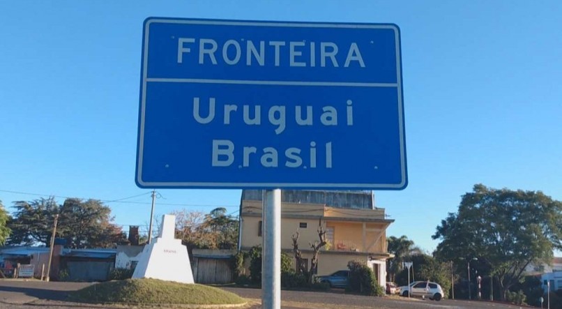 Fronteira do Brasil com o Uruguai, em Jaguar&atilde;o (RS)
