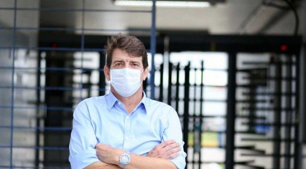 Vereador tenta localizar instrumentos musicais comprados pela Prefeitura do Recife, mas diz ter sido barrado em depósito