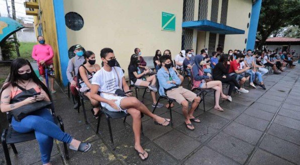 Em Olinda, o evento com 35 horas de dura&ccedil;&atilde;o foi iniciado &agrave;s 9h desta sexta na Vila Ol&iacute;mpica, localizada na Avenida Brasil, em Rio Doce