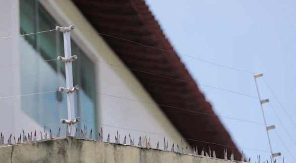Moradores da Madalena, no Recife, estão apavorados com assaltos às residências