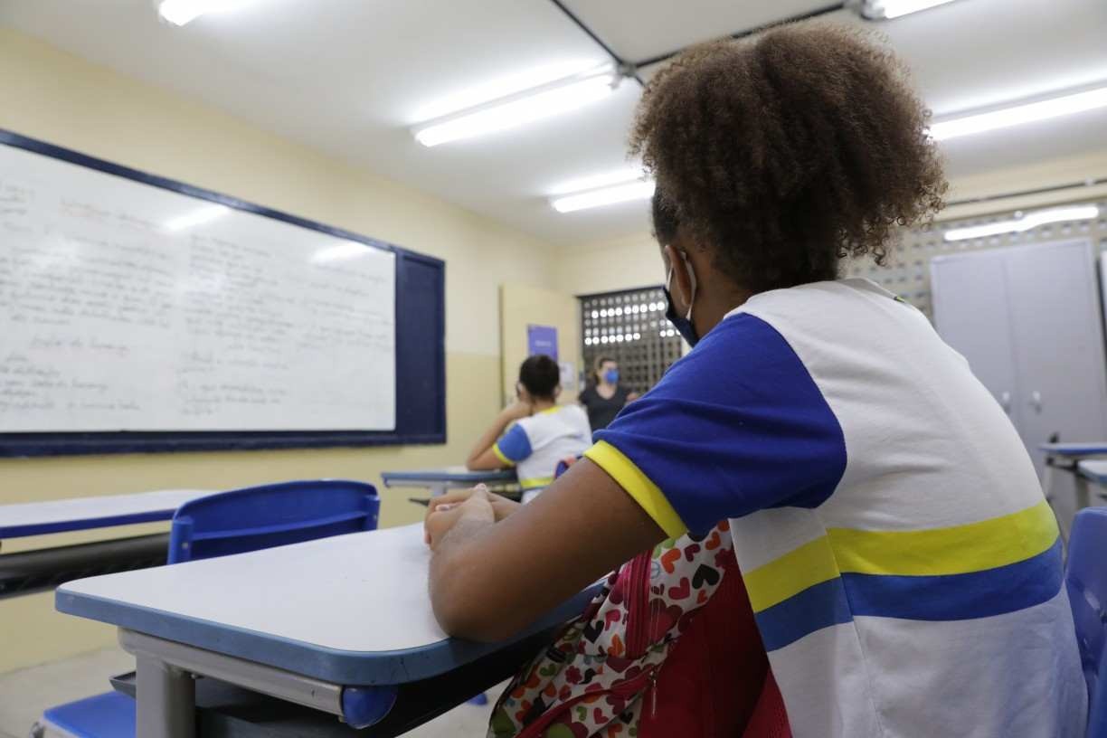 Prefeitura do Recife convoca 300 professores aprovados na seleção simplificada