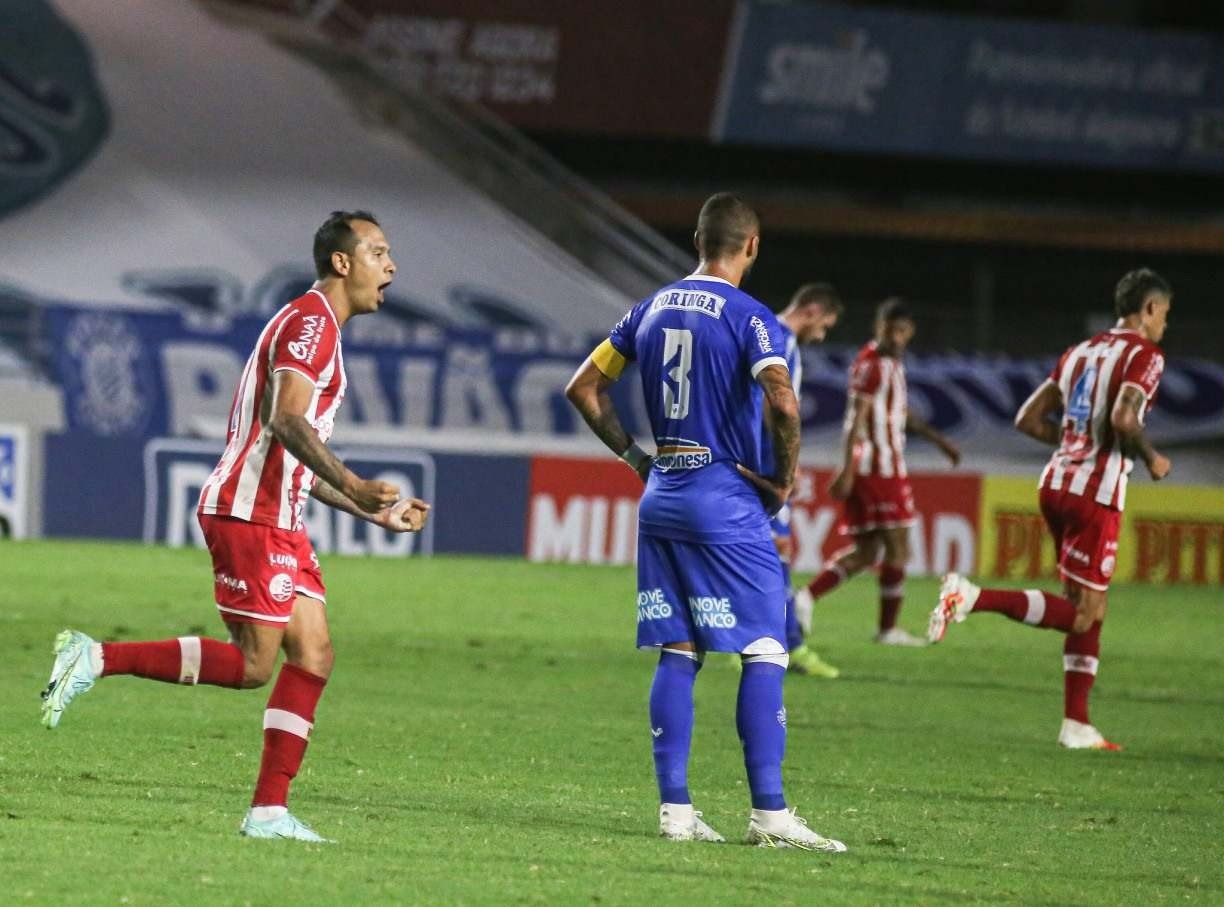 CSA vence no Náutico no estádio Rei Pelé 