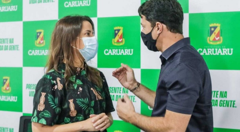 GRUPO Raquel Lyra e Anderson Ferreira fecharam aliança entre si