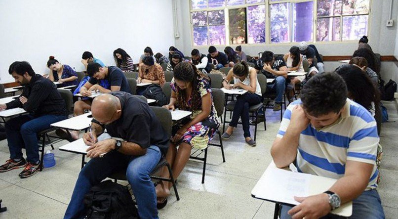 UVA diz que só tem ofertado cursos EAD no Estado, sem abertura de novas vagas