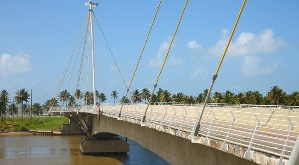 Pesquisa buscou correlacionar a presen&ccedil;a de micropl&aacute;sticos com fatores como a&ccedil;&atilde;o das correntes marinhas e influ&ecirc;ncia dos rios como o Jaboat&atilde;o