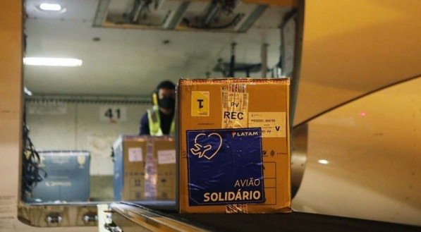 Os imunizantes chegaram nesta segunda-feira (30)