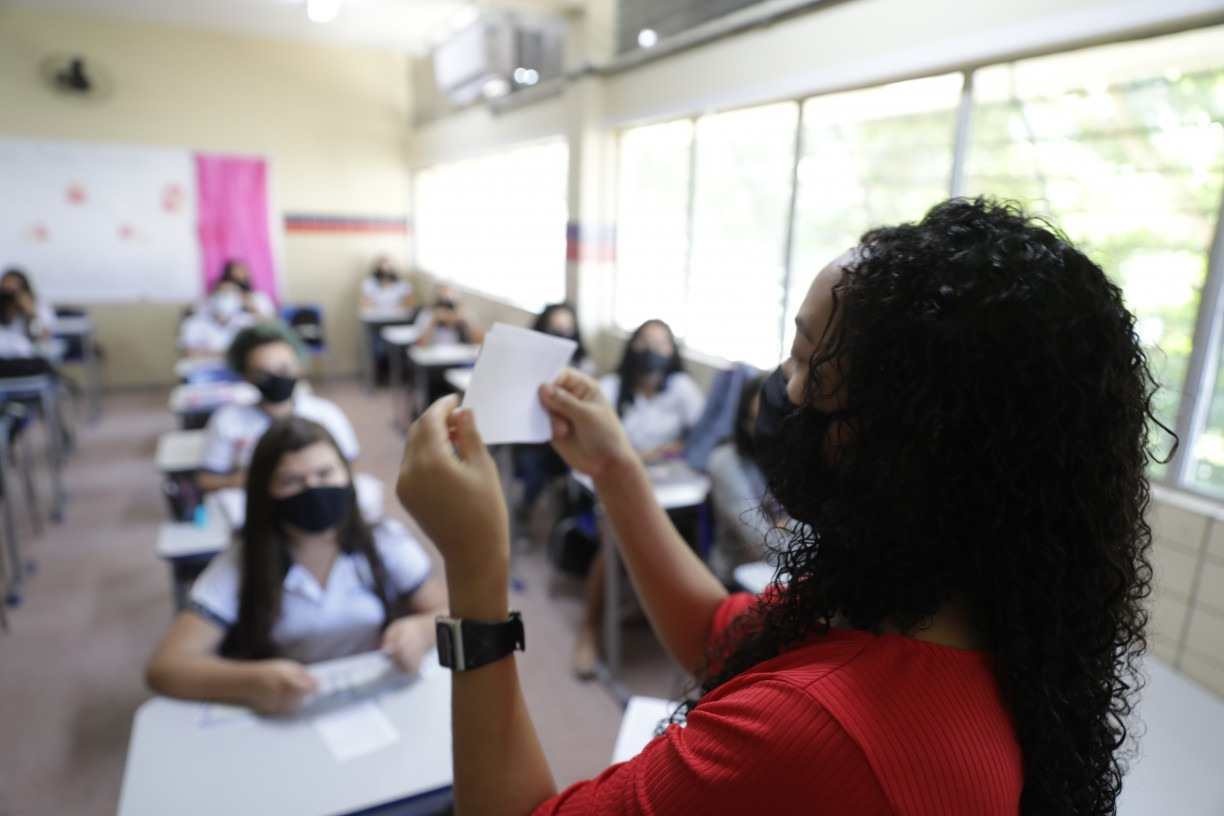 Foto da matéria: Covid-19: pediatra recomenda que alunos de Pernambuco voltem das férias sem deixar de usar máscaras nas escolas 