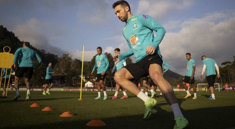 &Uacute;ltimo treino da Sele&ccedil;&atilde;o Brasileira antes da final da Copa Am&eacute;rica. L&eacute;o Ortiz