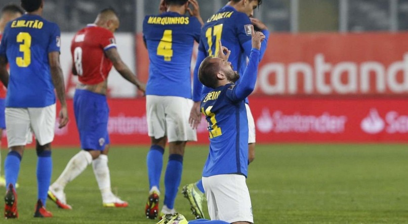 DESEMPENHO Everton Ribeiro fez o gol do Brasil contra o Chile