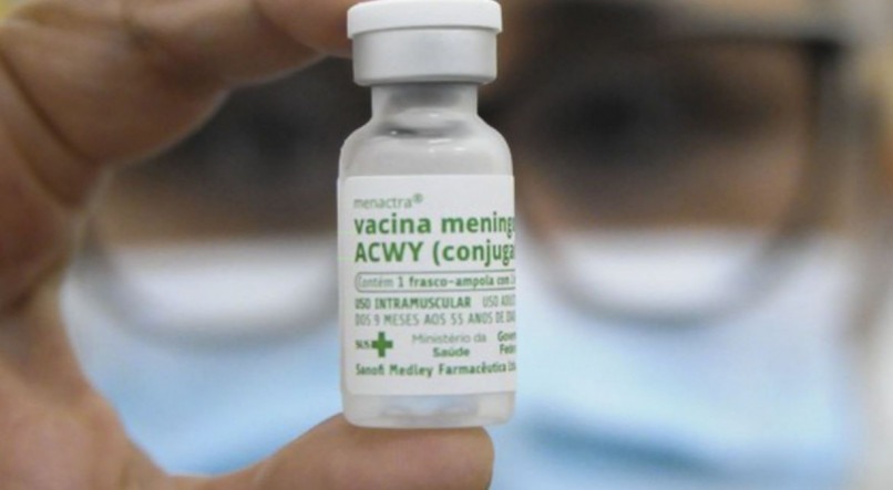 A vacina quadrivalente ACWY, protege contra os quatro sorogrupos de meningococos que provocam as doenças meningocócicas