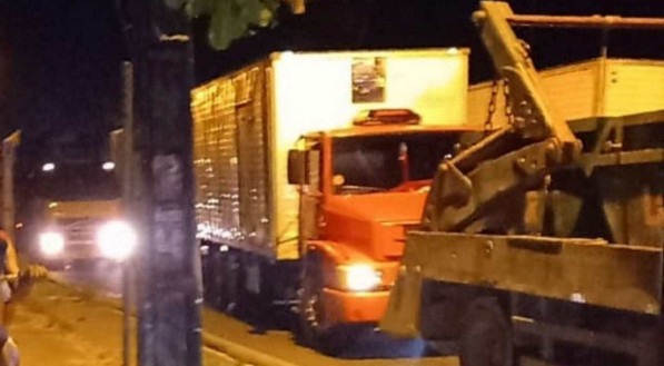 Manifesta&ccedil;&atilde;o de caminhoneiros no Grande Recife