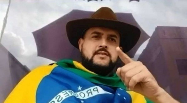 Marcos Antonio Pereira Gomes, conhecido como Z&eacute; Trov&atilde;o, &eacute; caminhoneiro e apoiador do presidente Jair Bolsonaro 