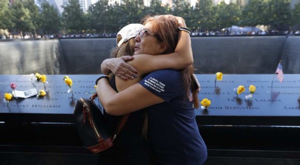 Melinda Moran e Haydee Lillo, familiares de v&iacute;timas dos atentados de 11 de Setembro que se conheciam