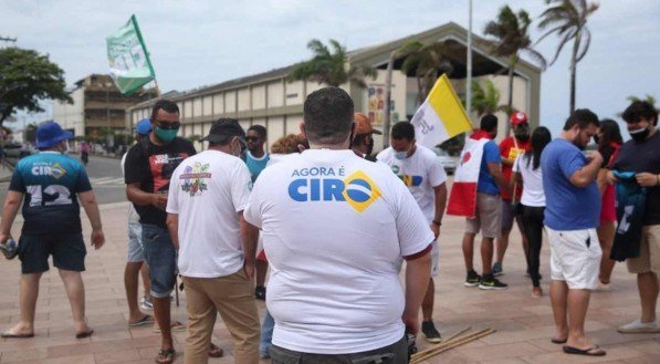 Manifesta&ccedil;&atilde;o teve concentra&ccedil;&atilde;o no Marco Zero do Recife, Centro da capital pernambucana