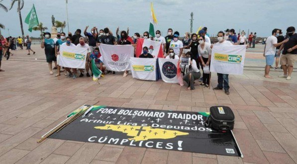 Manifesta&ccedil;&atilde;o teve concentra&ccedil;&atilde;o no Marco Zero do Recife, Centro da capital pernambucana
