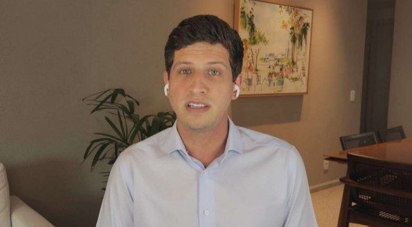 João Campos diz que o impeachment de Bolsonaro seria ''um bom caminho para o Brasil''