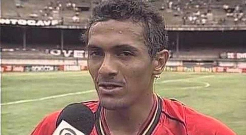 Leonardo marcou cinco gols na última vitória do Sport contra o Atlético-MG em Minas Gerais.