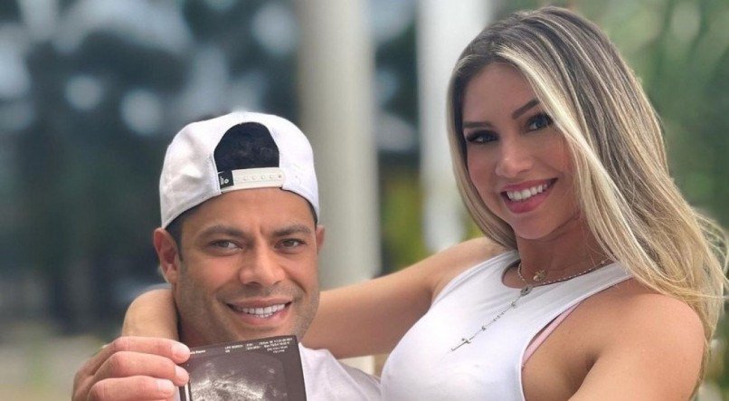 O jogador de futebol Hulk &eacute; casado com Camila Sousa