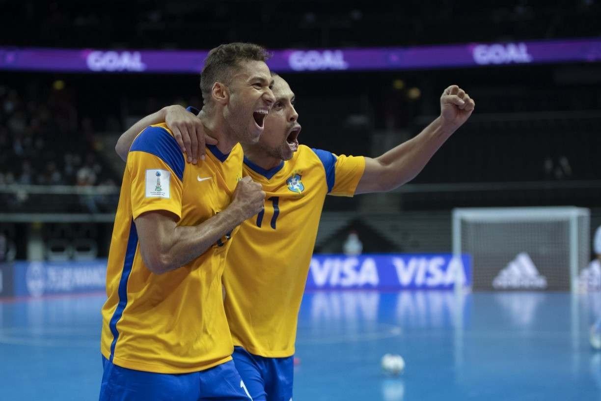 Confira bate-papo ao vivo com Ferrão, melhor jogador de futsal do