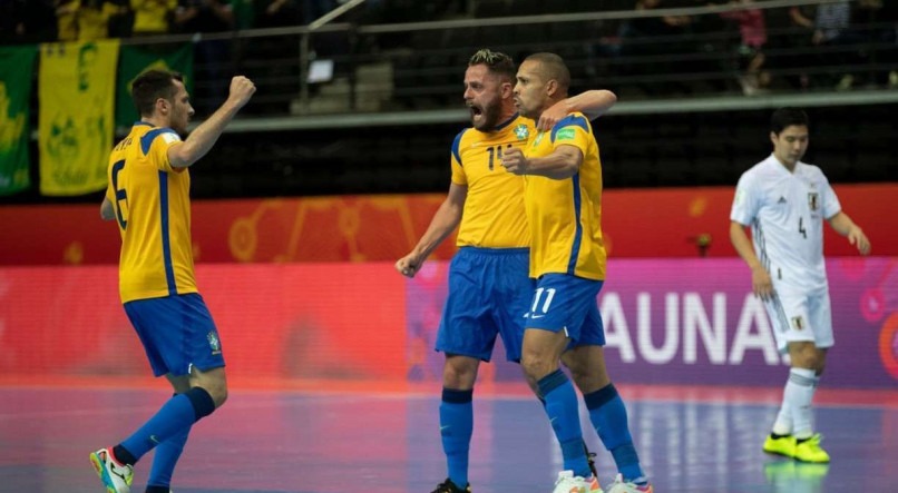 O Brasil passou pelo Jap&atilde;o e chegou &agrave;s quartas de finais do Mundial de Futsal