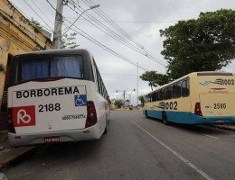 Crise no transporte intermunicipal: concorrência dos clandestinos, falta de fiscalização do Estado e crise financeira provoca suspensão de linhas de ônibus ligando Recife ao interior de Pernambuco