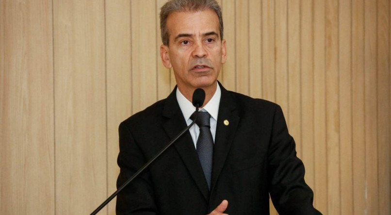 O deputado estadual Alberto Feitosa
