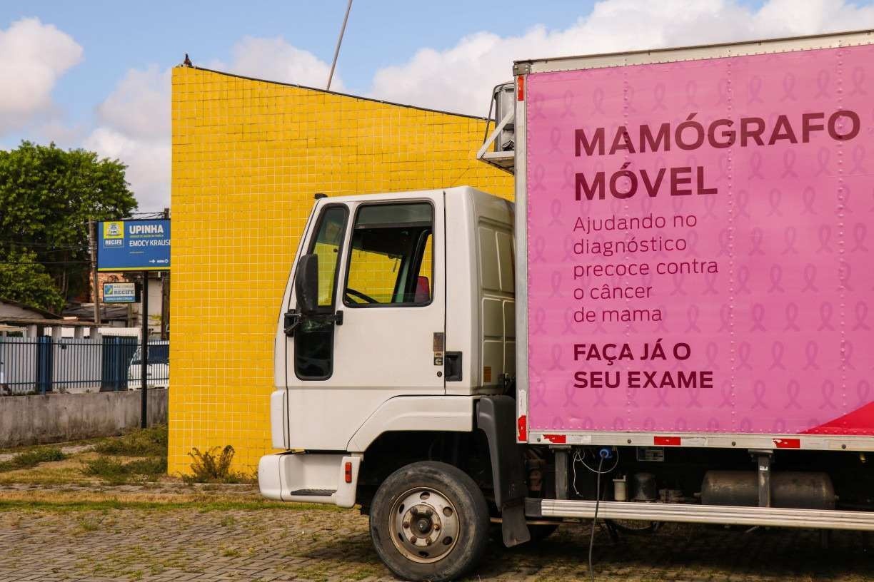 Câncer de mama: saiba por quais bairros do Recife passará o caminhão que leva exame de mamografia gratuito no Outubro Rosa