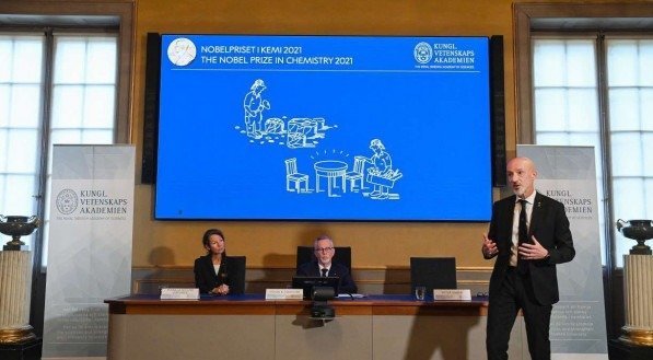 Comitê do Nobel passa longe das vacinas anticovid